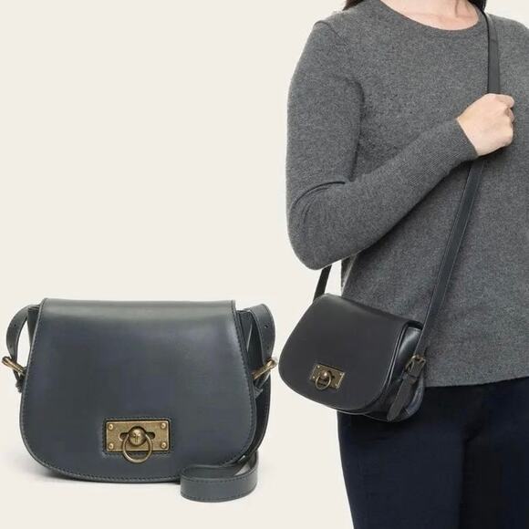 Frye Farrah Black Leather Crossbody Flap Saddle Bag - Picture 1 of 10